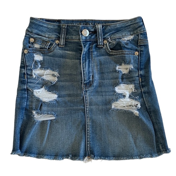 American Eagle Outfitters Dresses & Skirts - American Eagle Next Level Stretch Distressed Denim Skirt • Size 00
